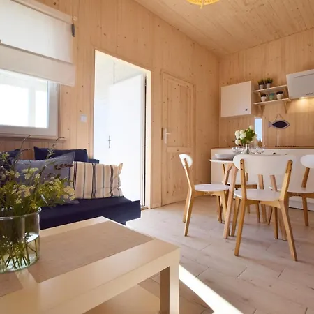 Pogodne Lodge *